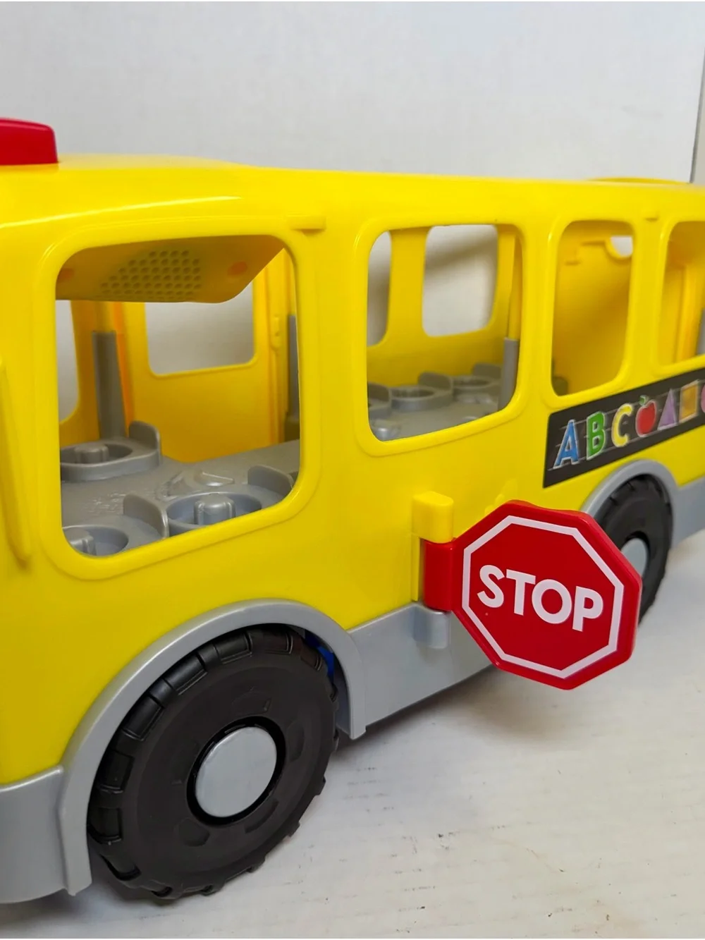 Fisher-Price Little People Big Yellow School Bus